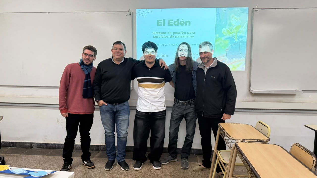 Me recibí de analista en sistemas de computación